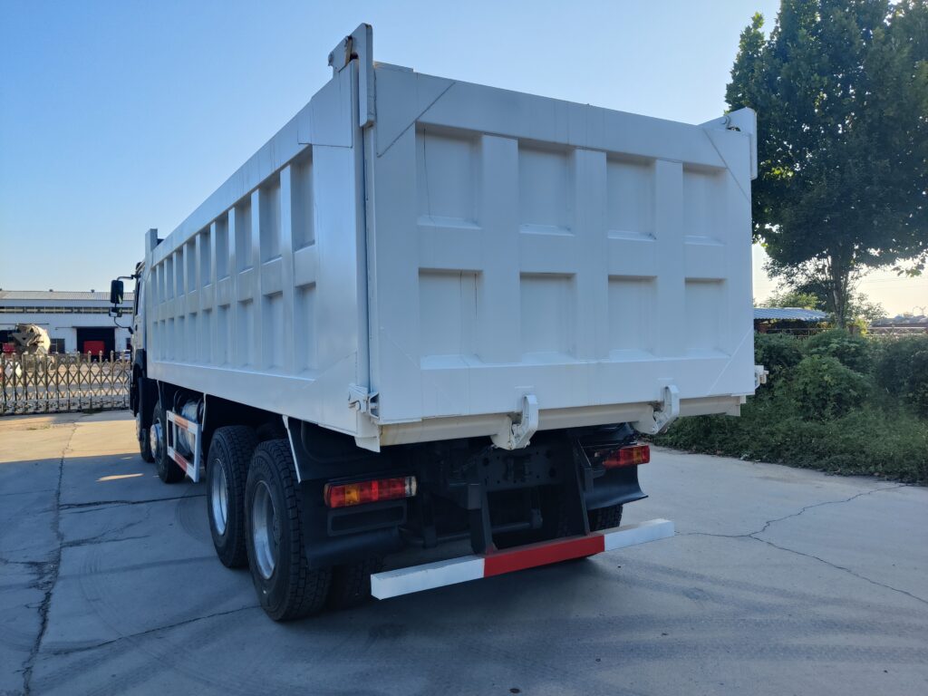 Used Sinotruck Howo Dump Truck 8×4